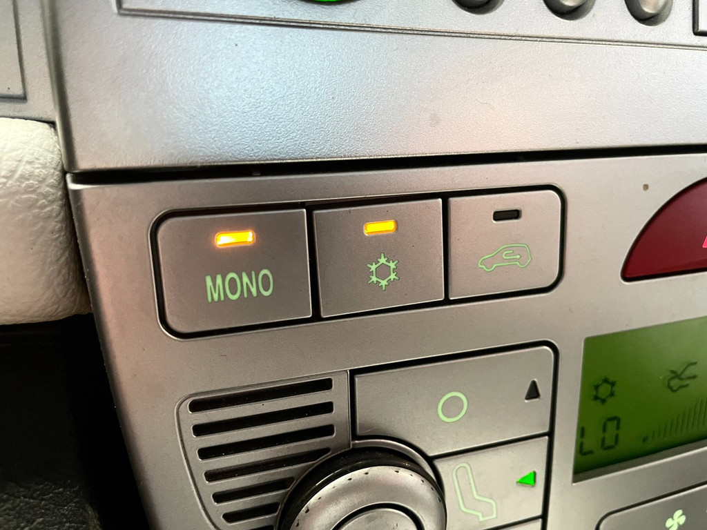 Lancia Ypsilon 1.2 Elle PANODAK AIRCO 44