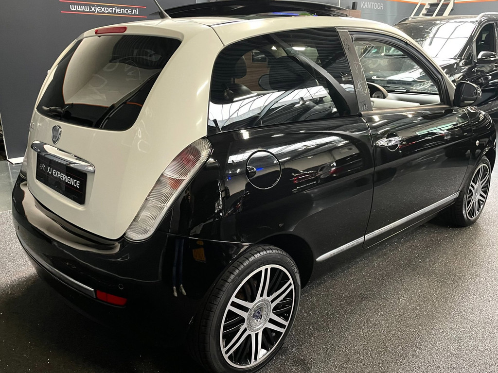 Lancia Ypsilon 1.2 Elle PANODAK AIRCO 8
