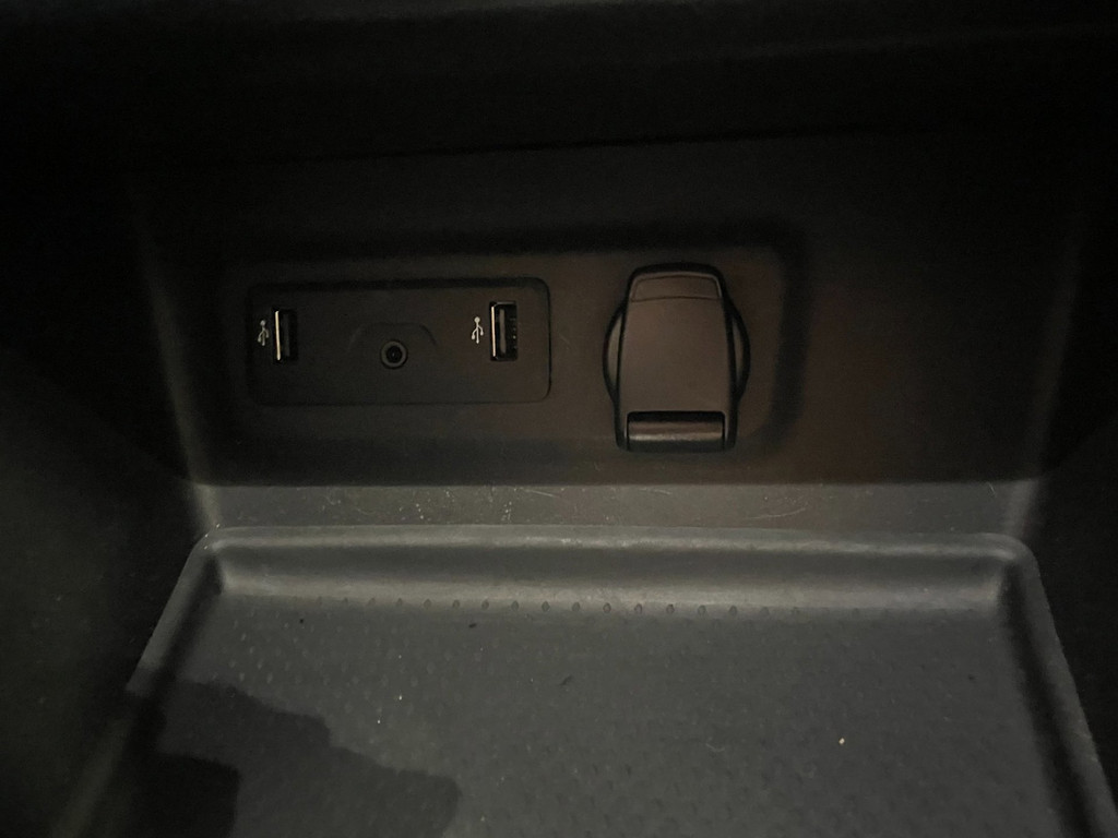 Renault Mégane 1.5 dCi Eco2 Bose AIRCO NAVI LEER NAP 43