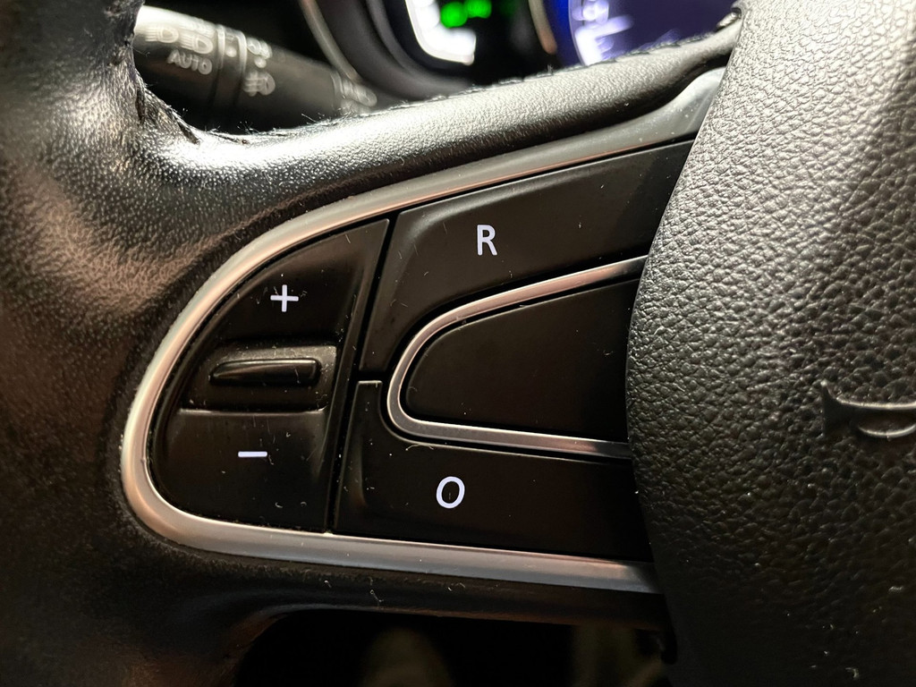 Renault Kadjar 1.2 TCe Intens PANO NAVI LEER AIRCO 44