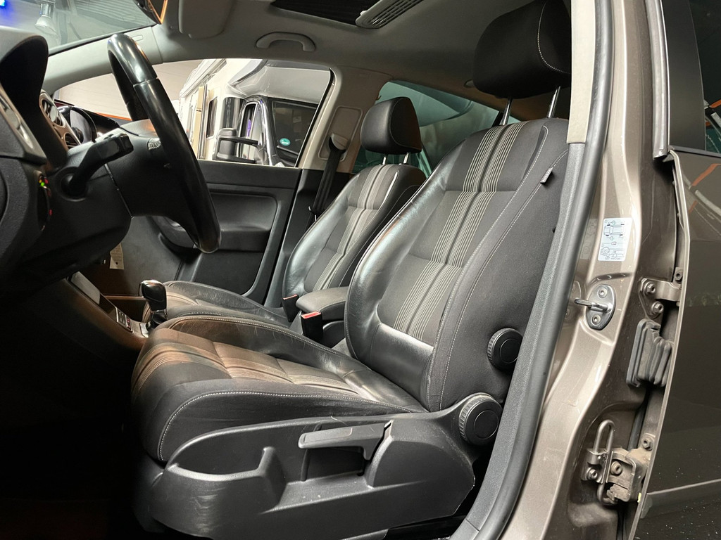 Volkswagen Golf Plus 1.2 TSI Highline GLASDAK NAVI CARPLAY AIRCO LEER AUTOM 33