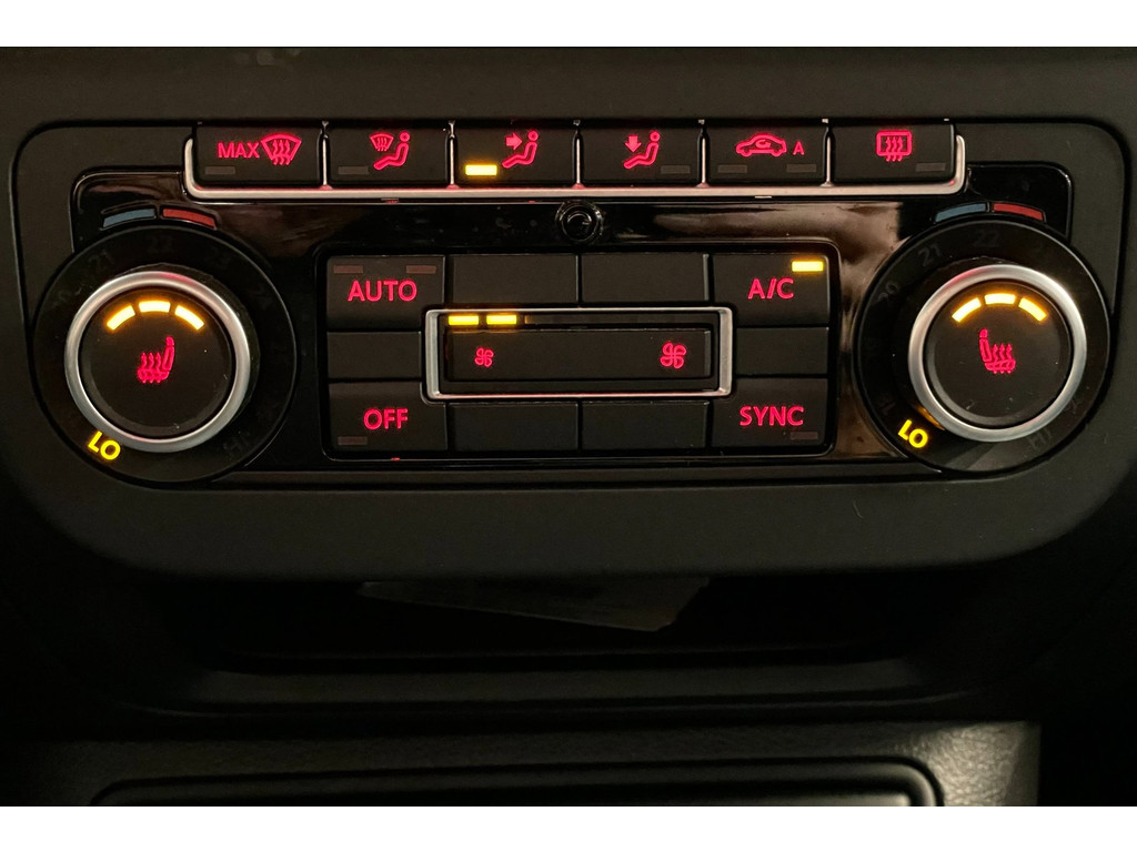Volkswagen Golf Plus 1.2 TSI Highline GLASDAK NAVI CARPLAY AIRCO LEER AUTOM 43