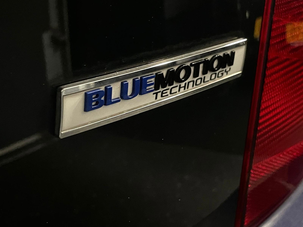 Volkswagen Up! 1.0 move up! BlueMotion AIRCO NAVI 22