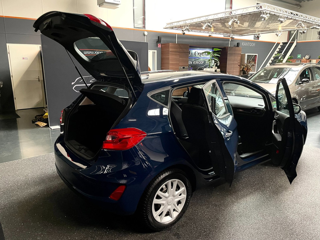 Ford FIESTA 1.1 Trend CRUISECONTROL 10