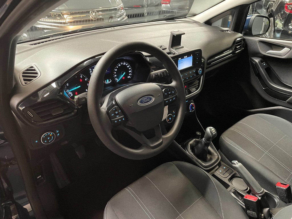 Ford FIESTA 1.1 Trend CRUISECONTROL 29