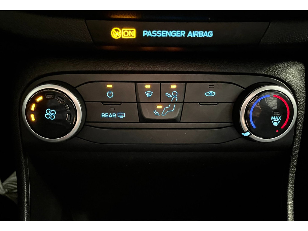 Ford FIESTA 1.1 Trend CRUISECONTROL 38