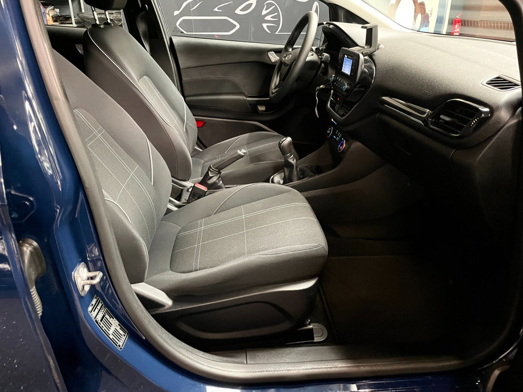 Ford FIESTA 1.1 Trend CRUISECONTROL 42